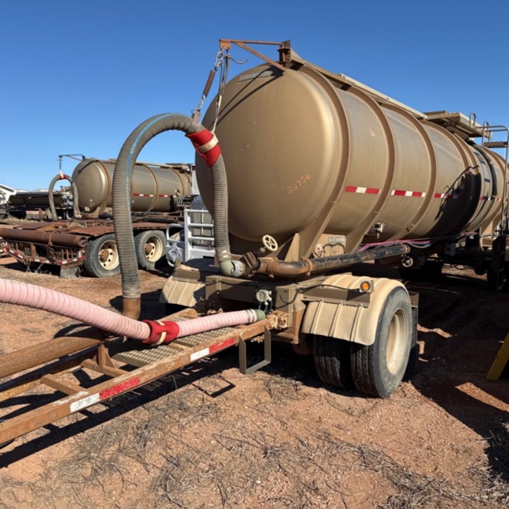 2010 BRENNER TANK PUP TRAILER