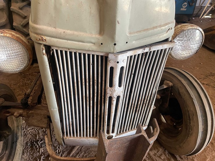 ford-tractor-image-13