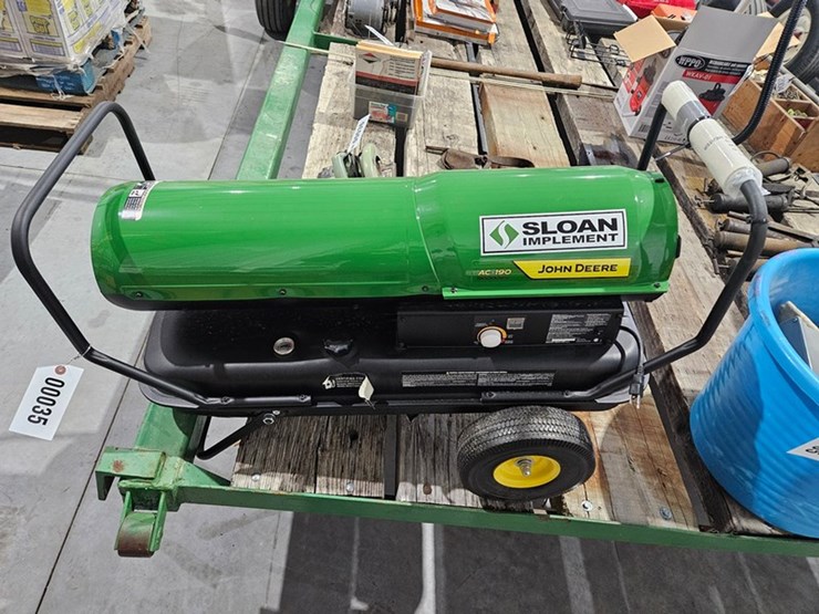 #35-•-john-deere-space-heater-image-2