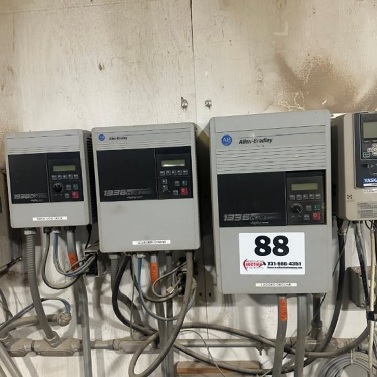 (4) Alled Bradley Mdl 1336 Plus 2 VFD's 5-20hp