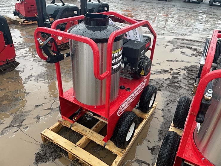 new-easy-kleen-magnum-gold-pressure-washer-image-2