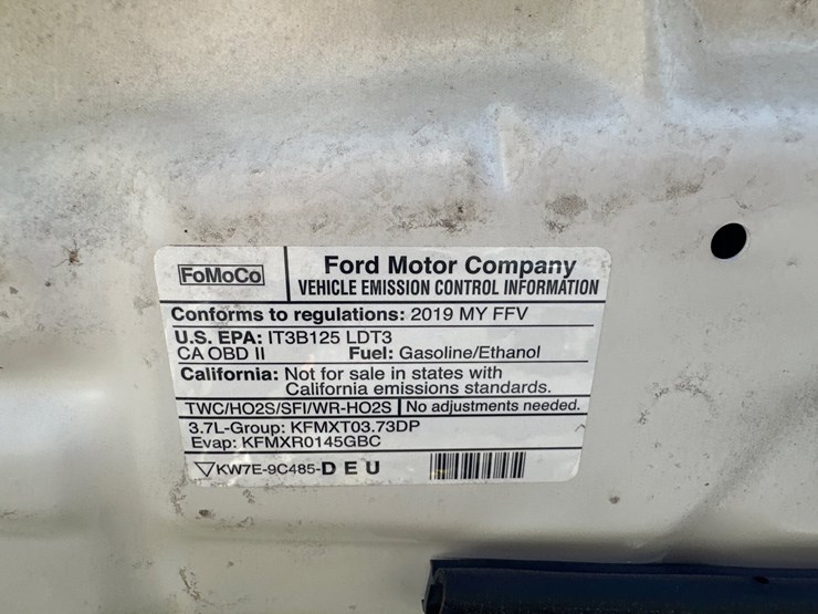 2019-ford-explorer-image-26