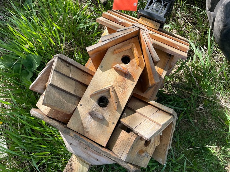 #5603-•-bird-houses-image-3