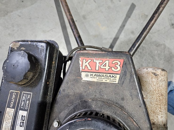 #92-•-2-person-gas-powered-post-hole-digger-image-9