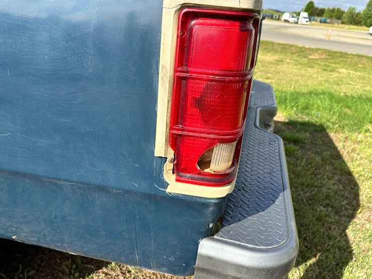 1989-dodge-150-image-32