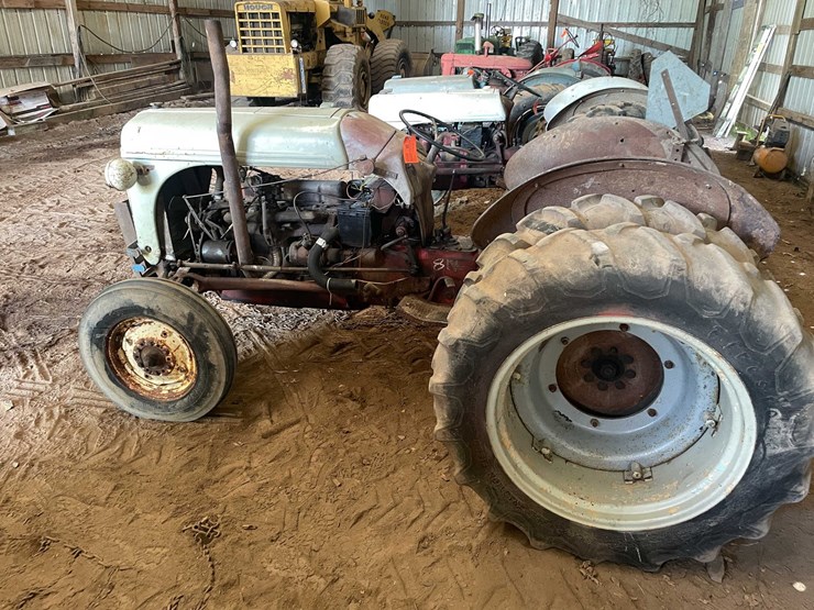 ford-tractor-image-8
