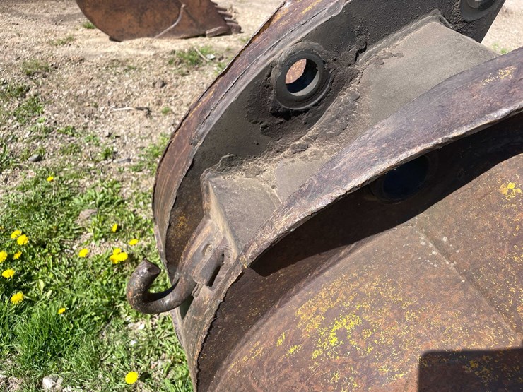 #5622-•-excavator-bucket-image-4