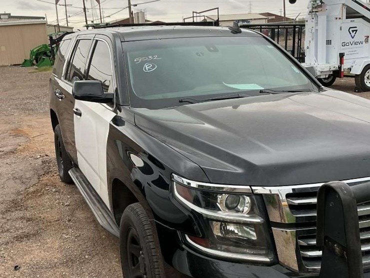 2020-chevrolet-tahoe-image-2