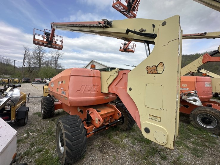 2012-jlg-800a-image-6