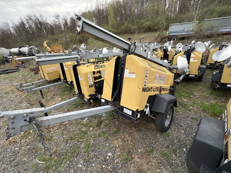 2015-caterpillar-c11-image-1
