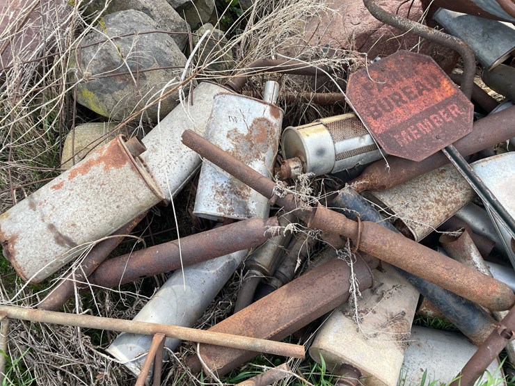 #5605-•-scrap-metal-image-10