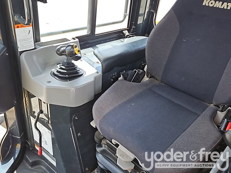 2023-komatsu-d51ex-24-image-33