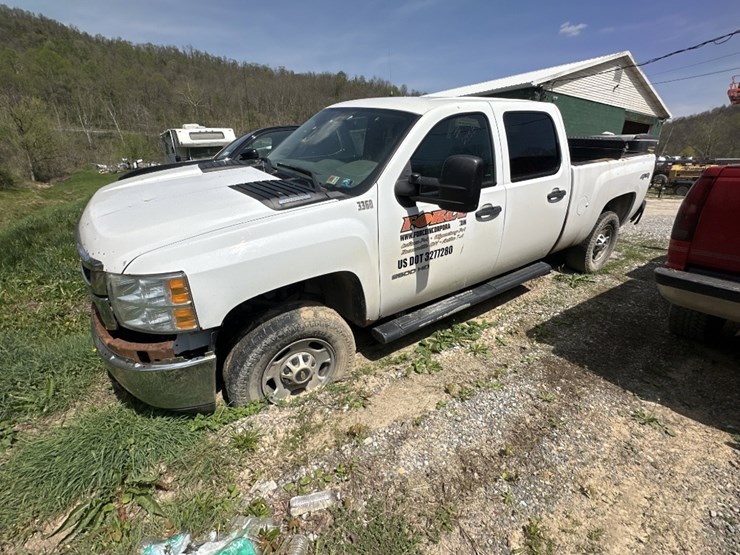 2014-chevrolet-2500-image-1