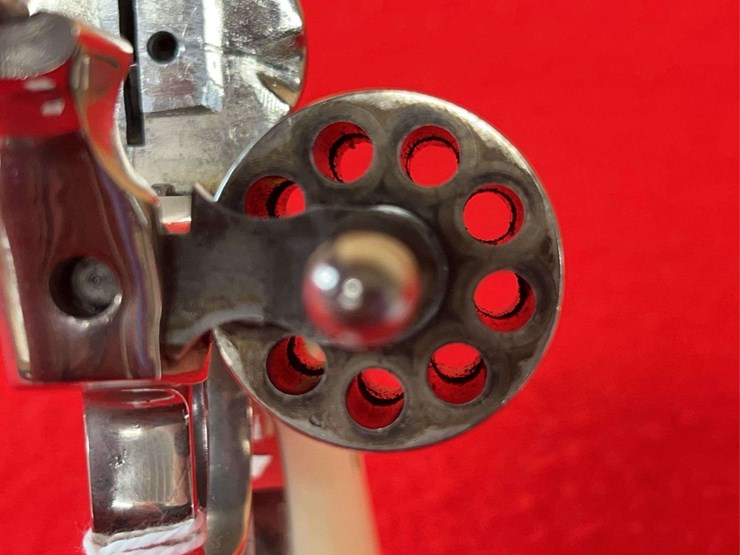 high-standard-double-nine-revolver-.22-caliber-image-7