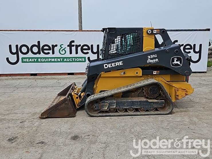 2021-deere-331g-image-1