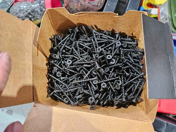 #67-•-lot-of-assorted-fasteners-image-5