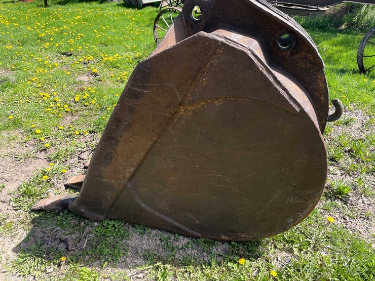 #5622-•-excavator-bucket-image-7
