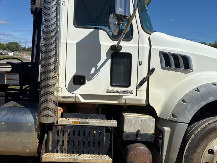 #1-•-2012-mack-roll-off-truck-image-48