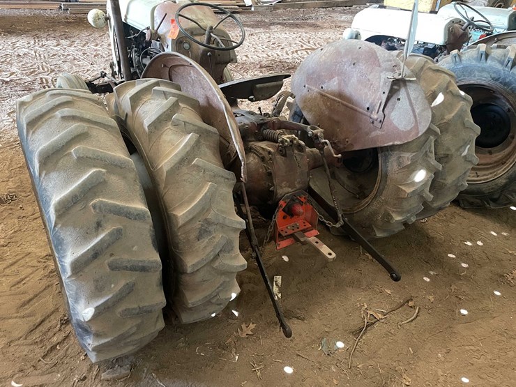 ford-tractor-image-6