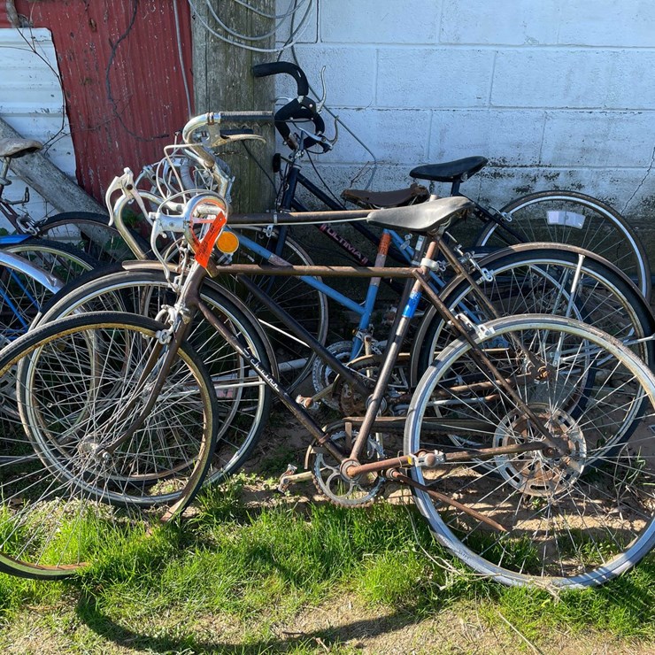 #5634 • Bike Lot