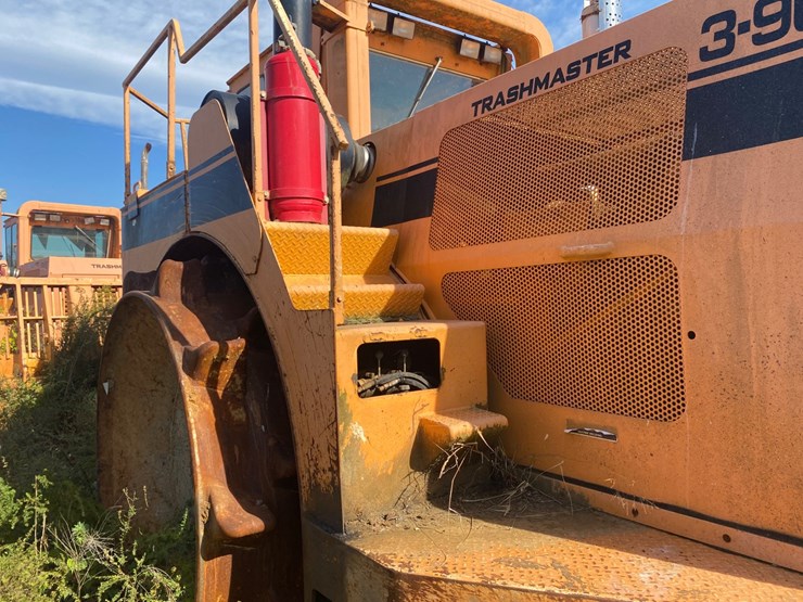 #3-•-390-rex-trash-compactor-image-93