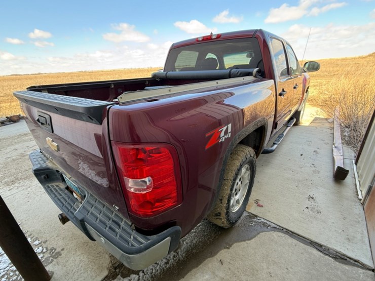 2013-chevrolet-1500-image-3