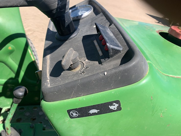 john-deere-850-image-15