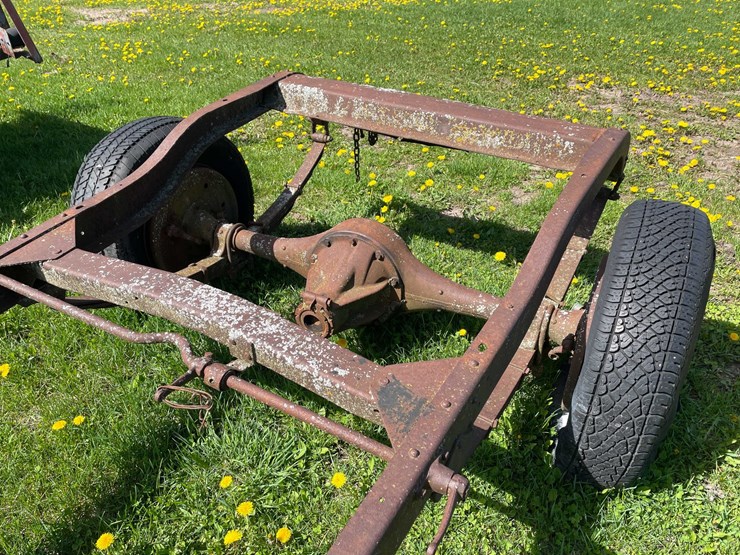 #5596-•-vintage-2-axle-car-frame-image-25