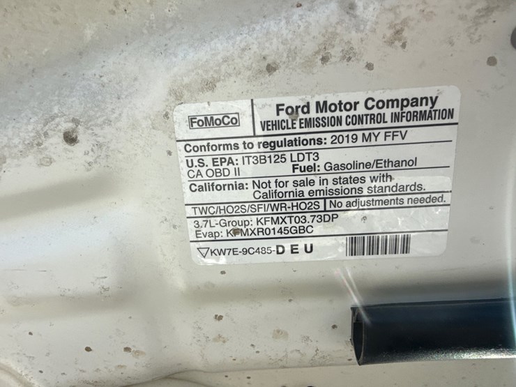 2019-ford-explorer-image-30