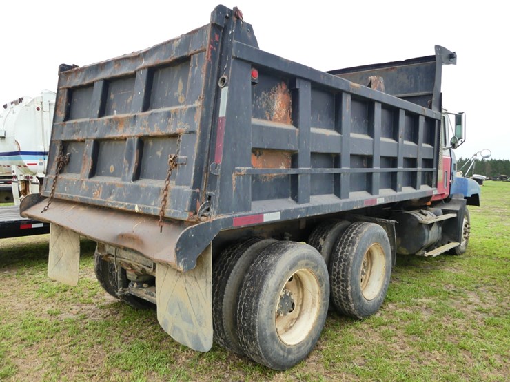 1999-mack-ch613-image-3