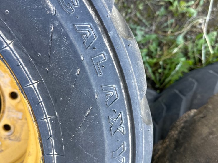 #52-•-skid-steer-tires-&-wheels-image-5
