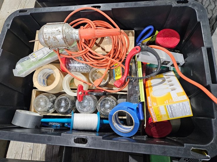 #69-•-lot-of-assorted-construction-items-image-2