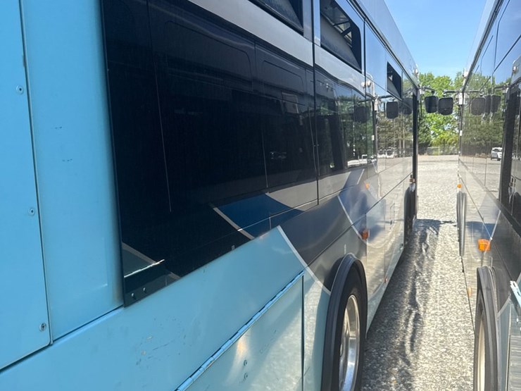 2007-gillig-low-floor-image-15