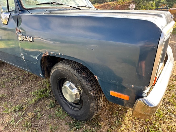 1989-dodge-150-image-19