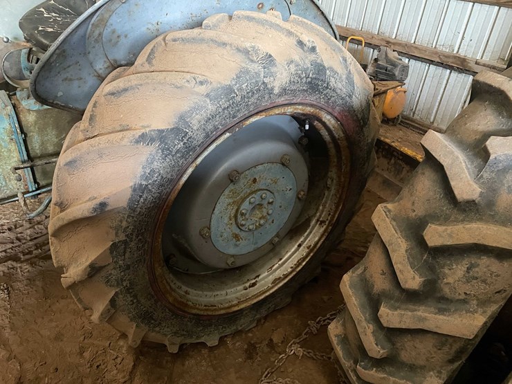 ford-tractor-image-58