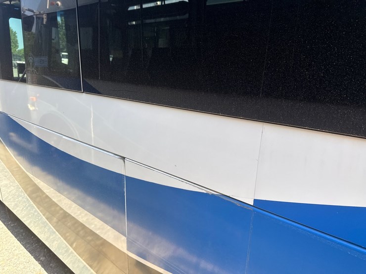 2007-gillig-low-floor-image-10