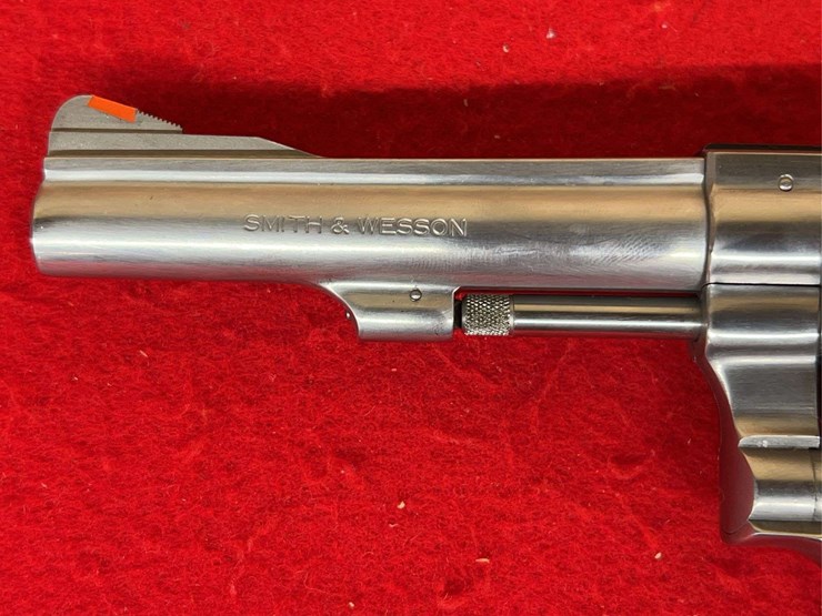 smith-&-wesson-model-63-.22/32-kit-gun-da-revolver-.22-lr-image-12