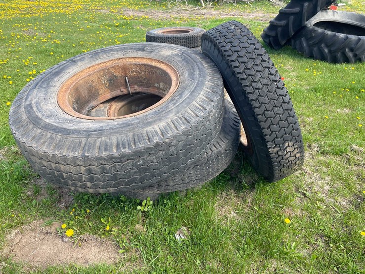 #5592-•-(4)-industrial-tires-image-3