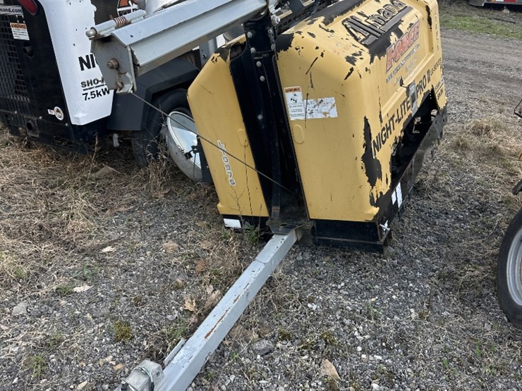 2014-caterpillar-c11-image-1