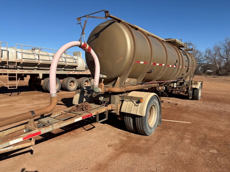 2011-brenner-tank-pup-trailer-image-1