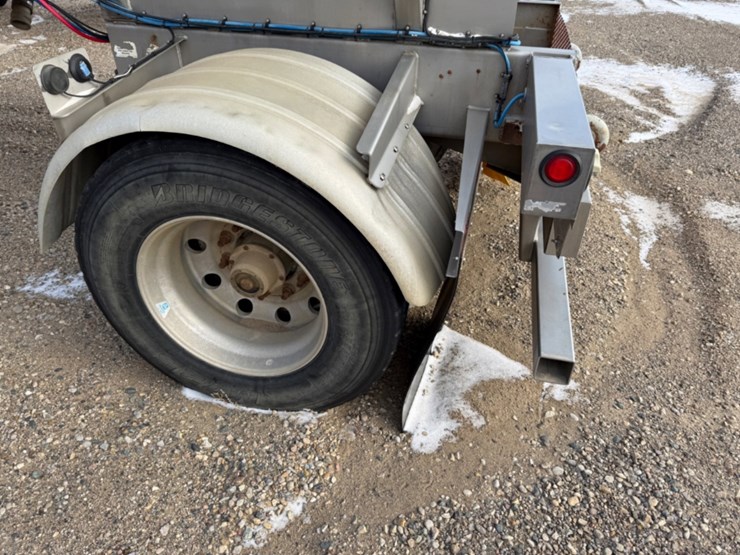 2011-brenner-tank-pup-trailer-image-7