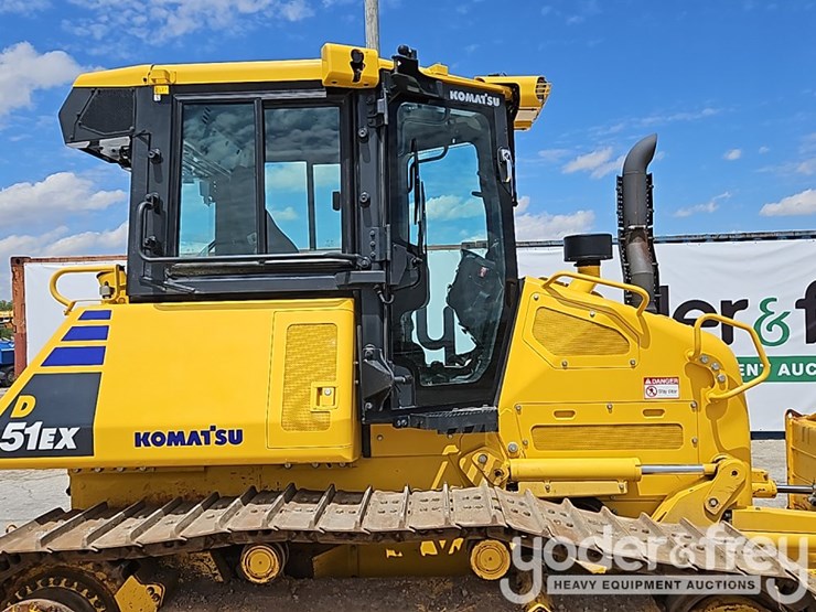 2023-komatsu-d51ex-24-image-14