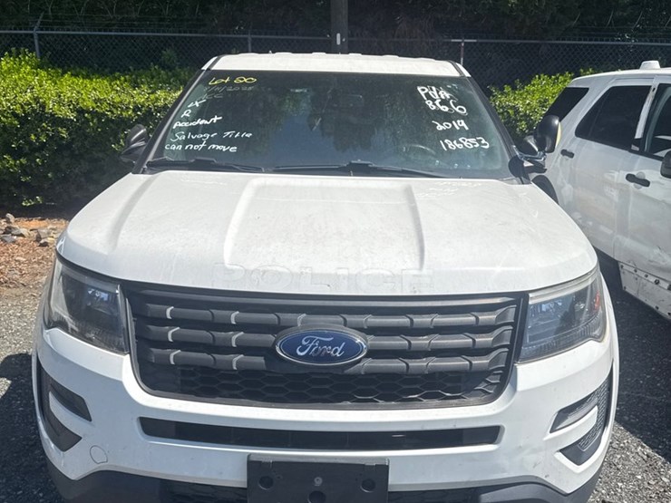 2019-ford-explorer-image-6