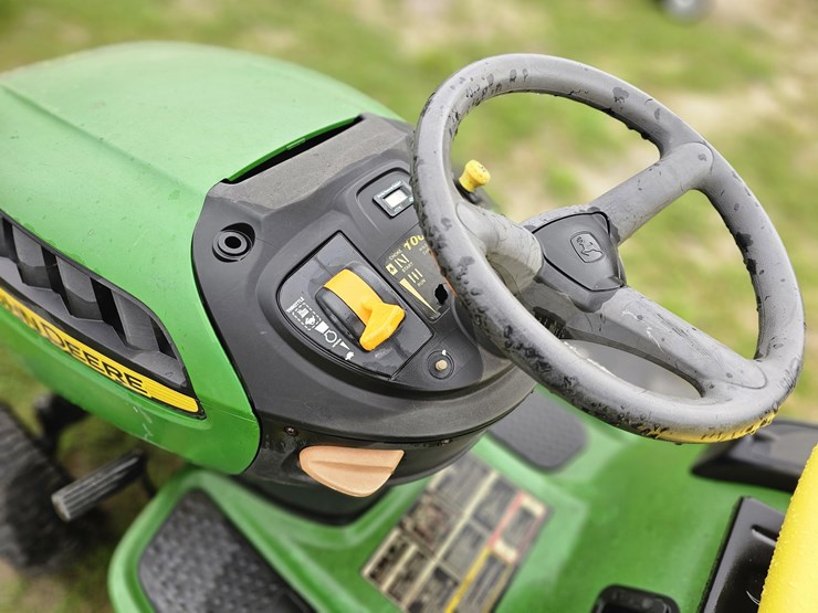 2013-john-deere-d140-image-7