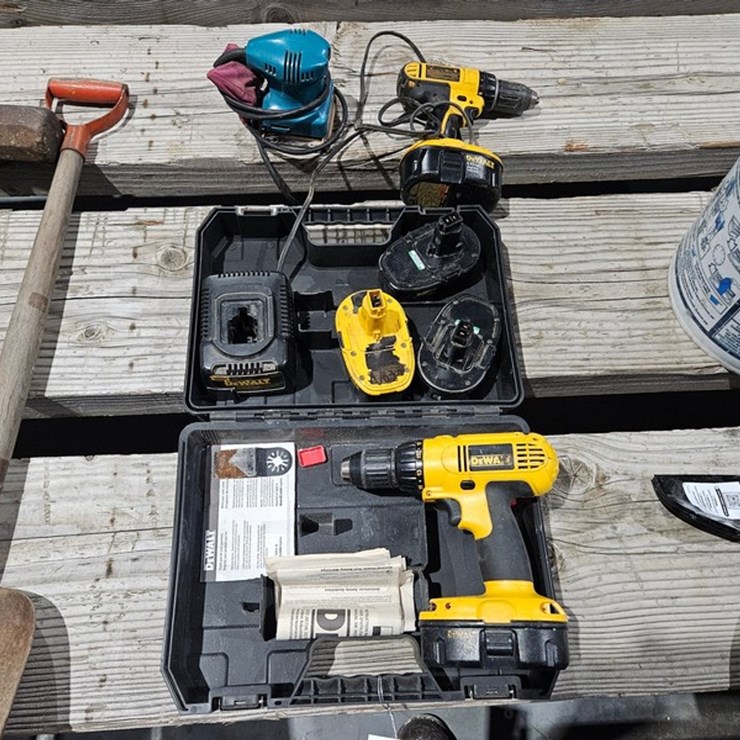#82 • Assorted Power Tools