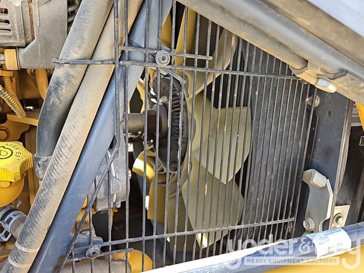 2018-deere-310sl-image-27