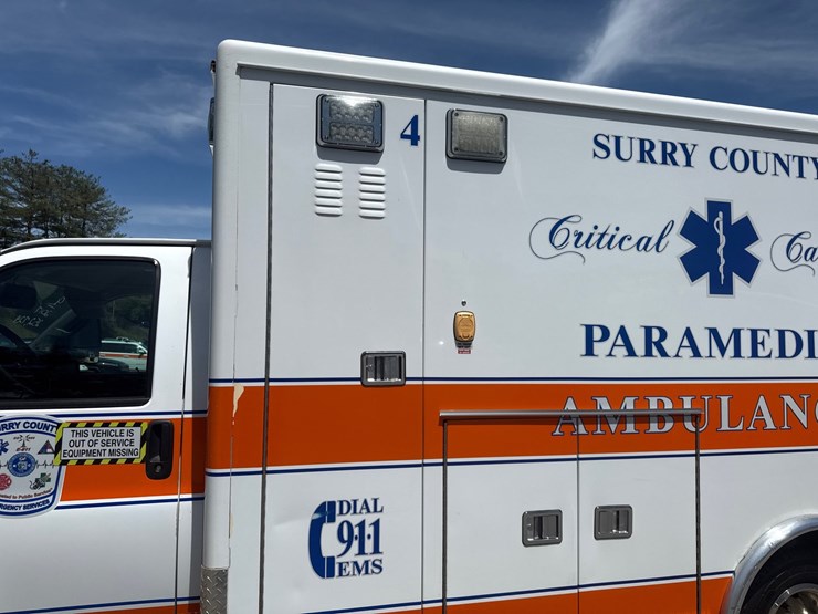 #9-•-2017-chevrolet-ambulance-4500-image-13