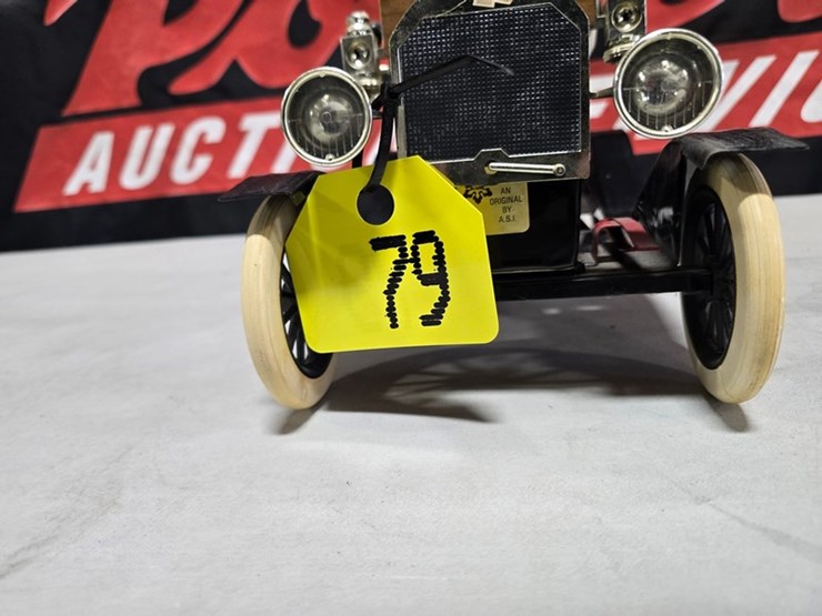 #79-•-mccormick-chevrolet-decanter-image-10