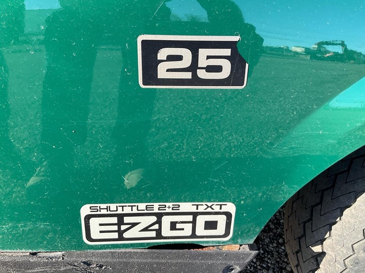 #2352-•-ezgo-shuttle-2+2-txt-4-passenger-golf-cart*-image-12