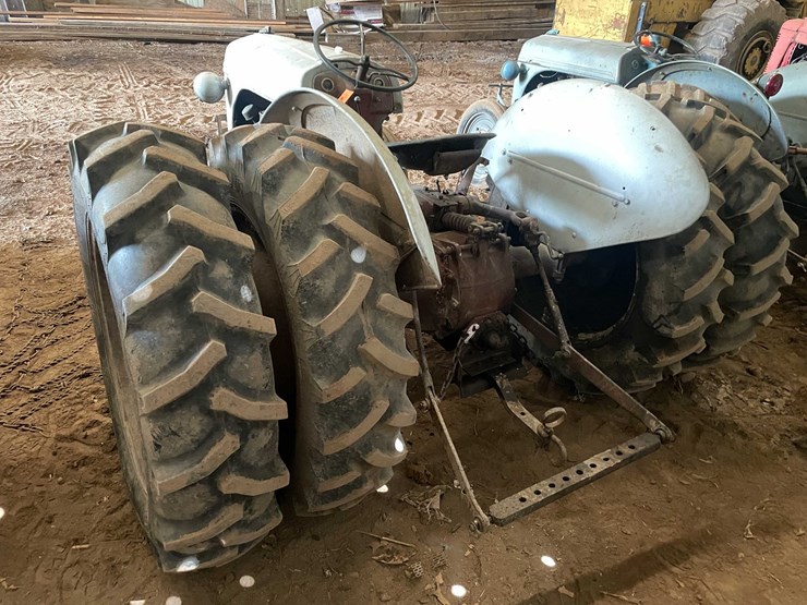 ford-tractor-image-6